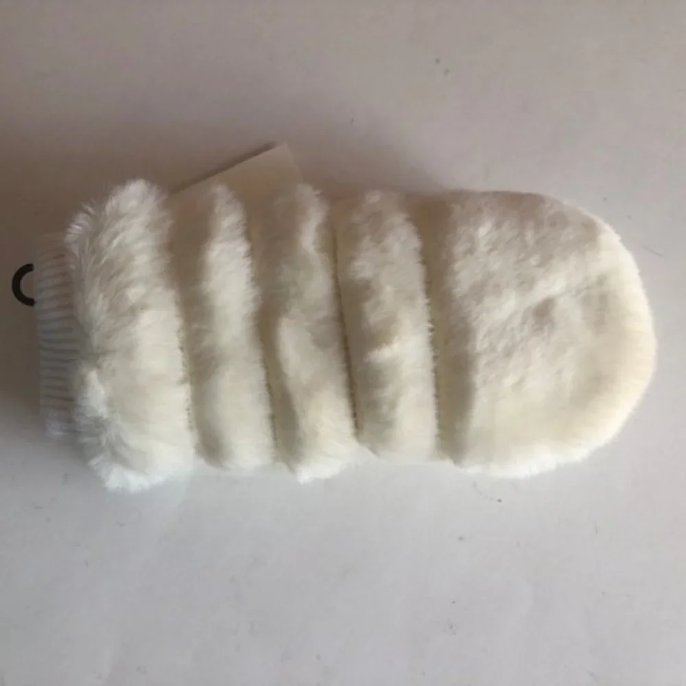 UGG Faux Fur Mittens. NWT. Size: Small/Medium